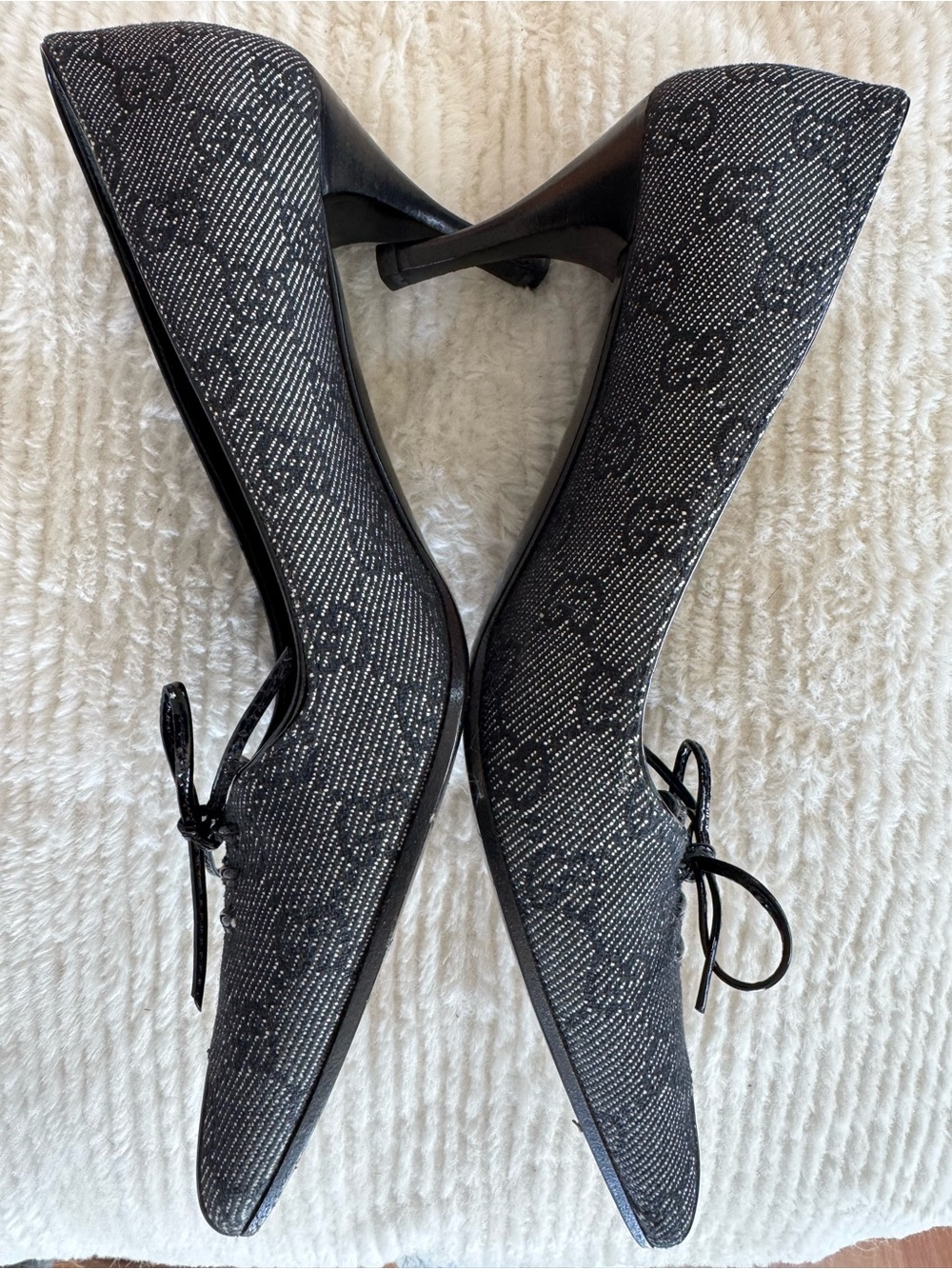 Gucci Black Pointed Lace-Up Logo Textile Flats - Picture 4 of 5